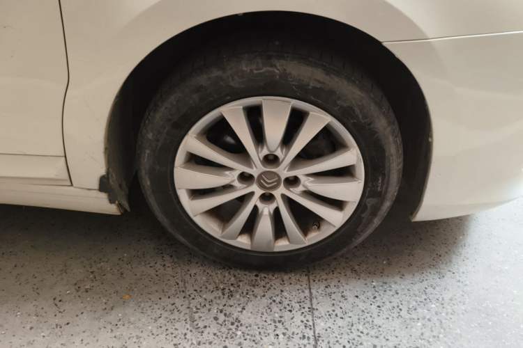 Used Citroen C-Quatre 2013 Sedan 1.6L Manual - Prestige Model Right Front Wheel Hub