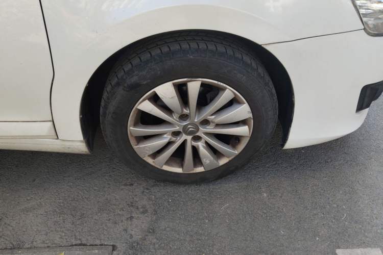 Used Citroen C-Quatre 2013 Sedan 1.6L Automatic Prestige Model Right Front Wheel Hub