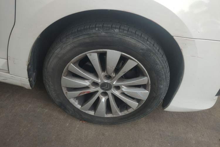 Used Citroen C-Quatre 2013 Sedan 1.6L Automatic Prestige Model Right Front Wheel Hub