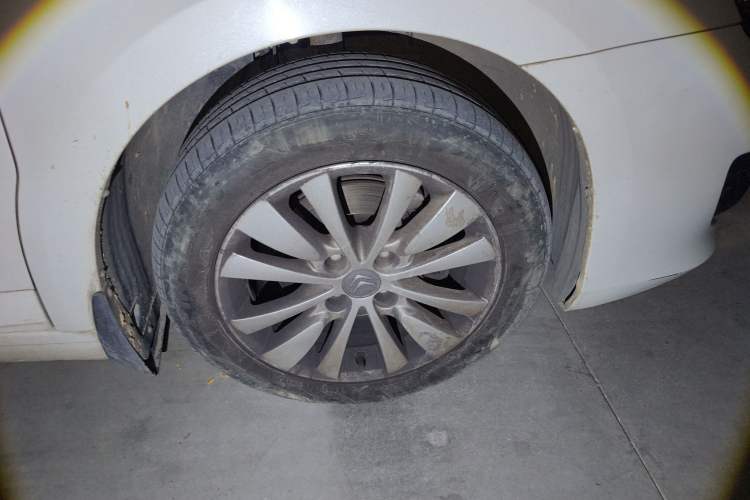 Used Citroen C-Quatre 2013 Sedan 1.6L Manual - Prestige Model Right Front Wheel Hub