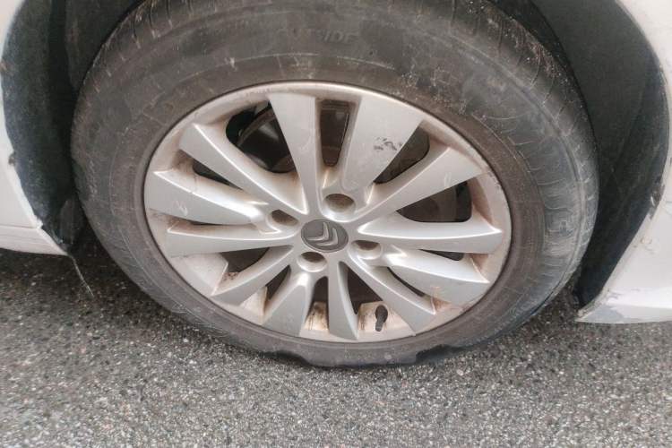 Used Citroen C-Quatre 2013 Sedan 1.6L Manual - Prestige Model Right Front Wheel Hub