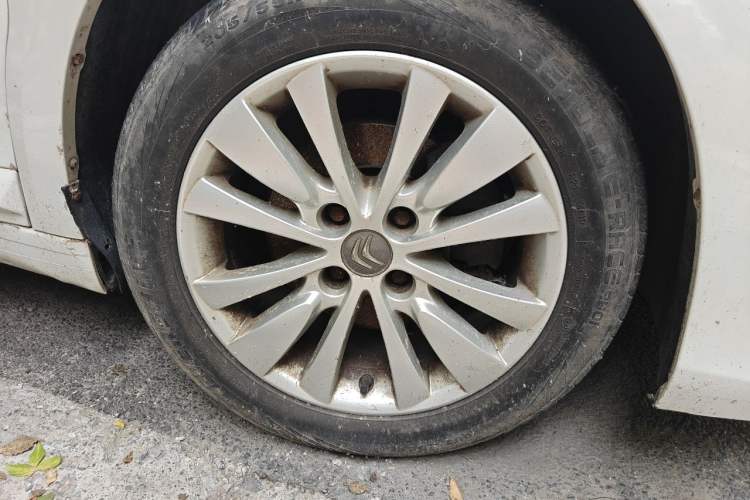 Used Citroen C-Quatre 2013 Sedan 1.6L Automatic Enjoyment Model Right Front Wheel Hub