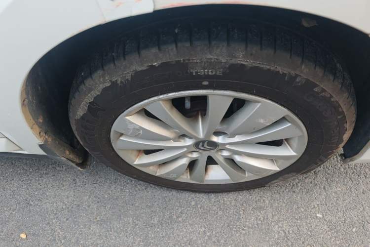 Used Citroen C-Quatre 2013 Sedan 1.6L Manual - Prestige Model Right Front Wheel Hub