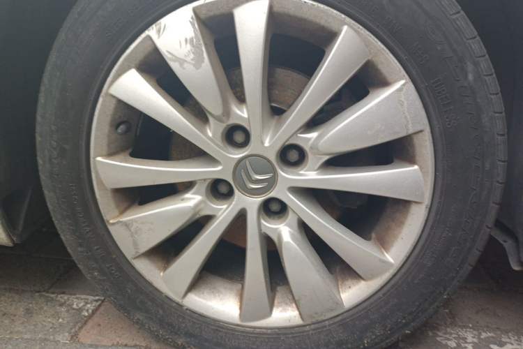 Used Citroen C-Quatre 2013 Sedan 1.6L Automatic Prestige Model Right Front Wheel Hub