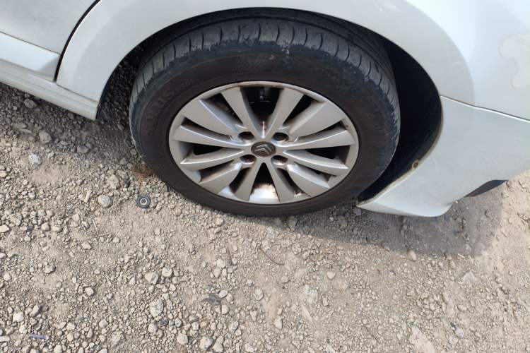 Used Citroen C-Quatre 2013 Sedan 1.6L Manual - Prestige Model Right Front Wheel Hub