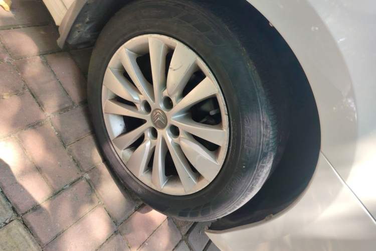 Used Citroen C-Quatre 2013 Sedan 1.6L Automatic Prestige Model Right Front Wheel Hub