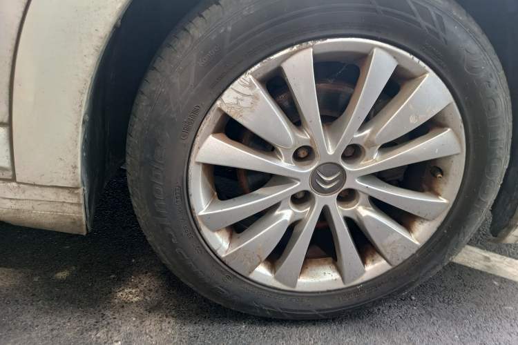 Used Citroen C-Quatre 2013 Sedan 1.6L Automatic Prestige Model Right Front Wheel Hub
