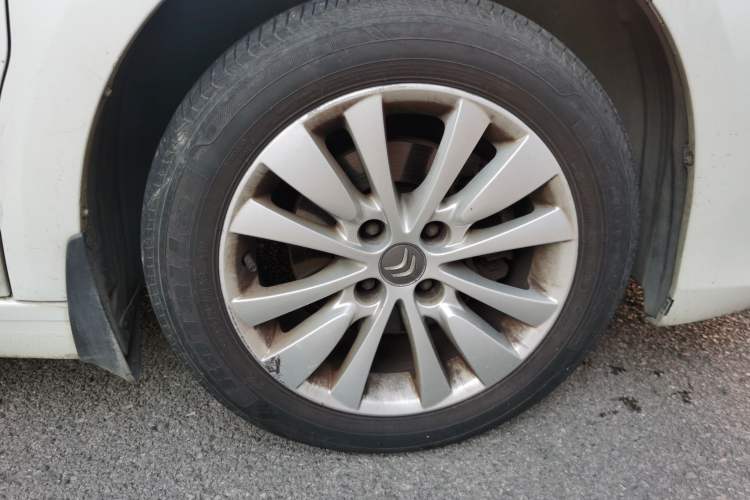 Used Citroen C-Quatre 2013 Sedan 1.6L Automatic Prestige Model Right Front Wheel Hub