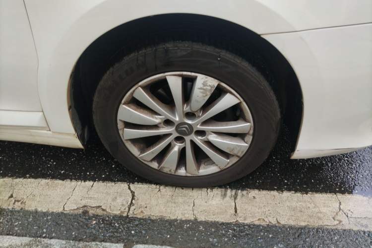 Used Citroen C-Quatre 2013 Sedan 1.6L Manual - Prestige Model Right Front Wheel Hub