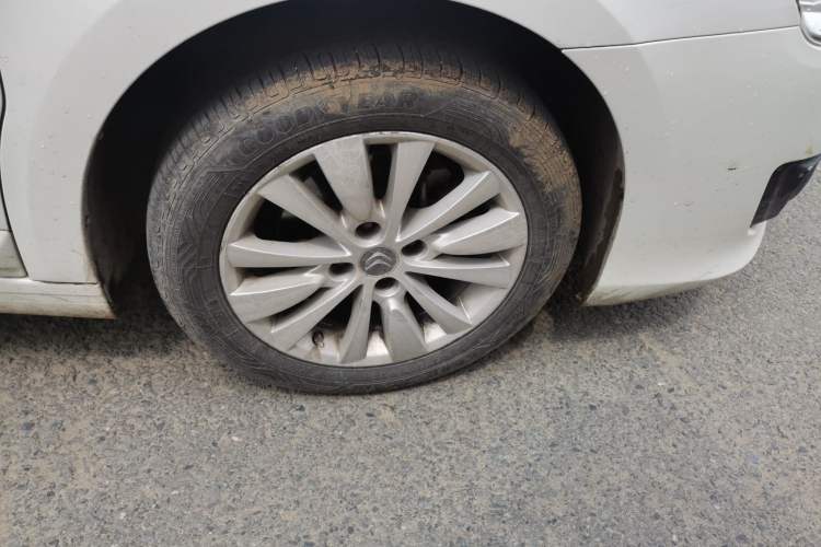 Used Citroen C-Quatre 2013 Sedan 1.6L Automatic Prestige Model Right Front Wheel Hub