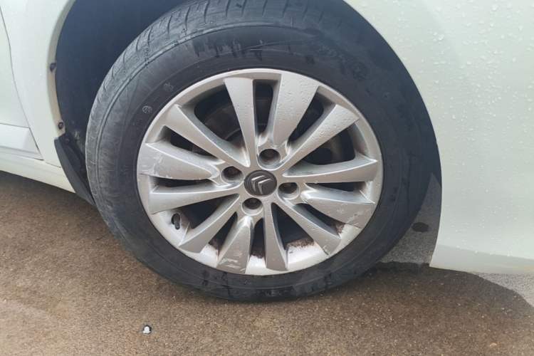 Used Citroen C-Quatre 2013 Sedan 1.6L Manual - Prestige Model Right Front Wheel Hub