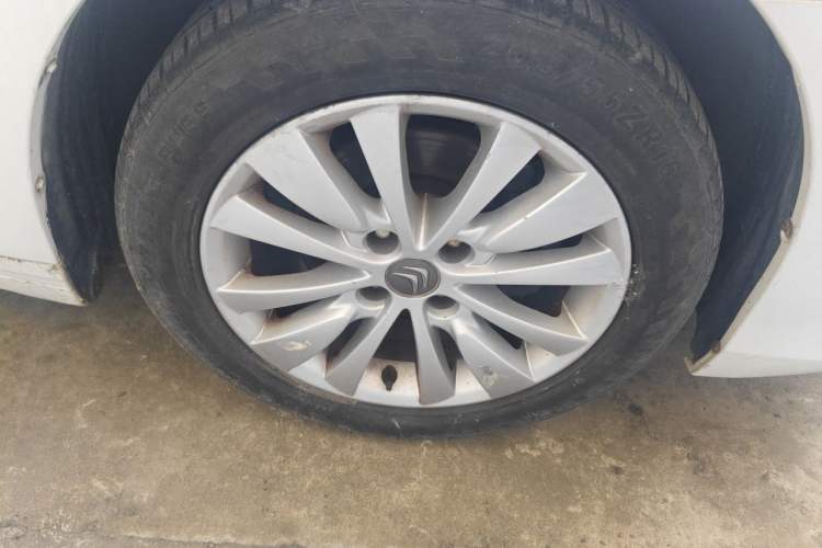 Used Citroen C-Quatre 2013 Sedan 1.6L Automatic Prestige Model Right Front Wheel Hub