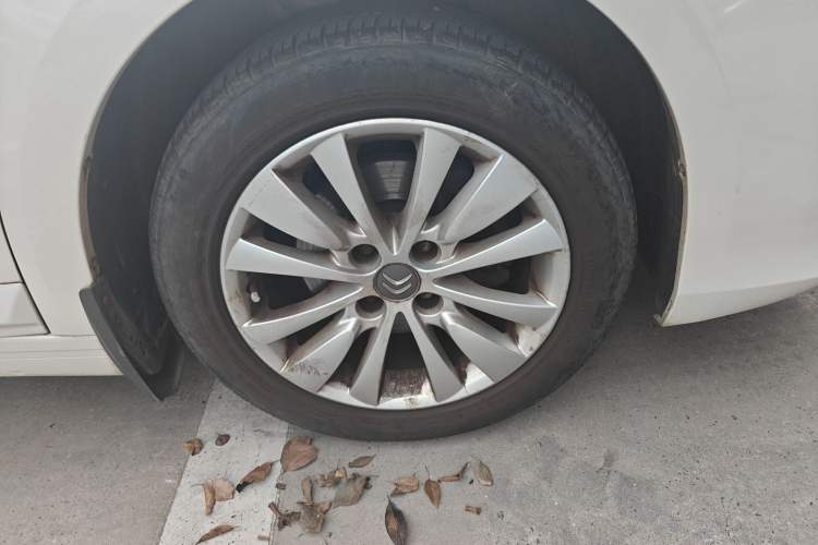 Used Citroen C-Quatre 2013 Sedan 1.6L Manual - Prestige Model Right Front Wheel Hub