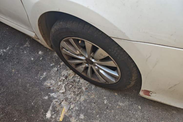 Used Citroen C-Quatre 2013 Sedan 1.6L Manual - Prestige Model Right Front Wheel Hub