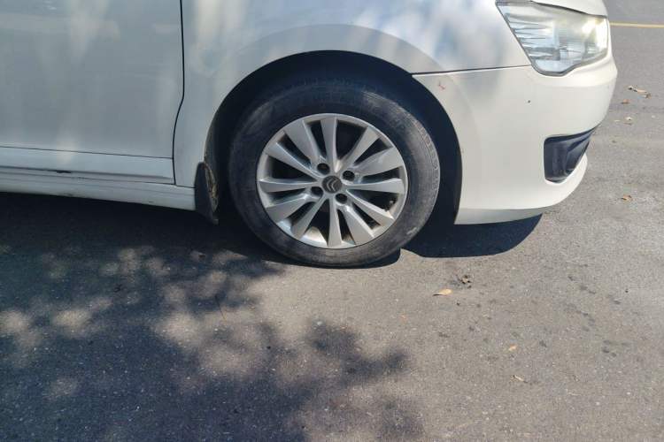 Used Citroen C-Quatre 2013 Sedan 1.6L Automatic Prestige Model Right Front Wheel Hub