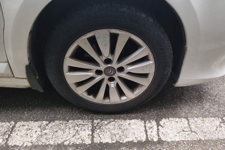 Used Citroen C-Quatre 2013 Sedan 1.6L Manual - Prestige Model Right Front Wheel Hub