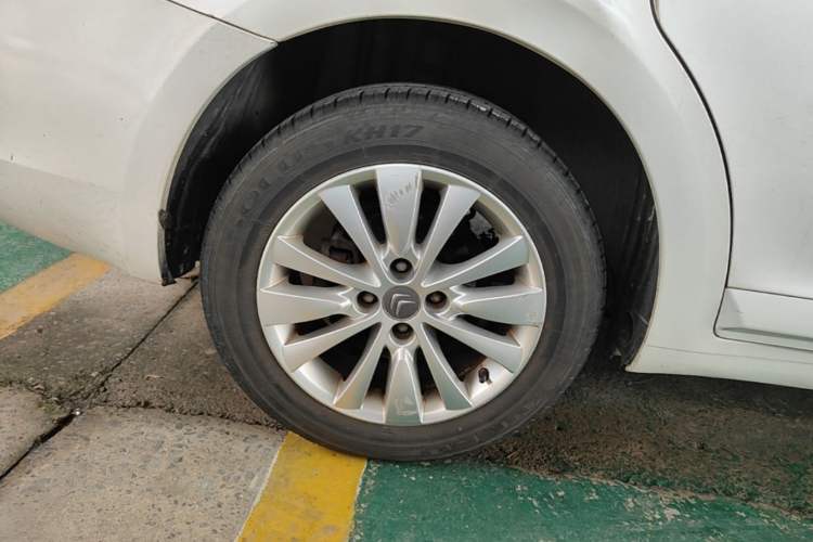 Used Citroen C-Quatre 2013 Sedan 1.6L Automatic Prestige Model Right Rear Wheel Hub