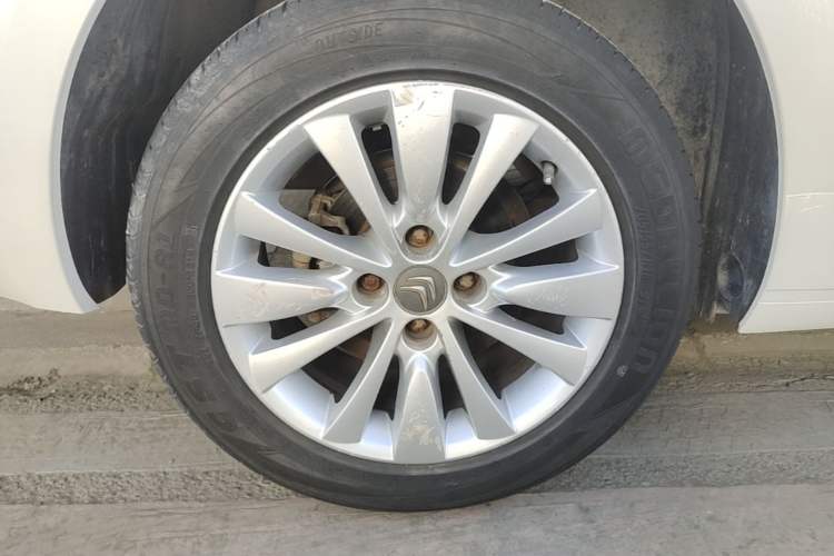 Used Citroen C-Quatre 2013 Sedan 1.6L Automatic Prestige Model Right Rear Wheel Hub