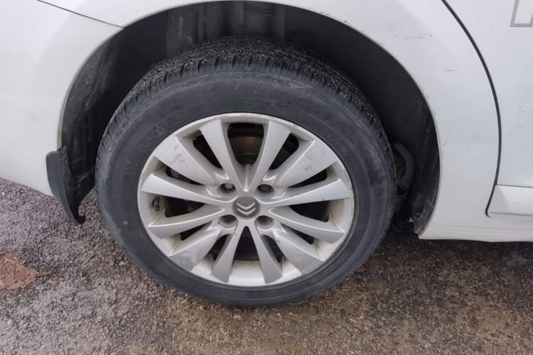 Used Citroen C-Quatre 2013 Sedan 1.6L Manual - Prestige Model Right Rear Wheel Hub