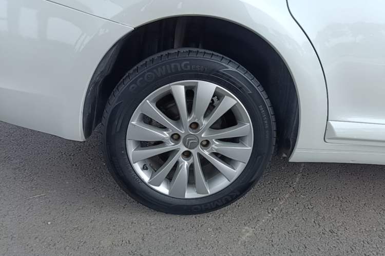 Used Citroen C-Quatre 2013 Sedan 1.6L Manual - Prestige Model Right Rear Wheel Hub
