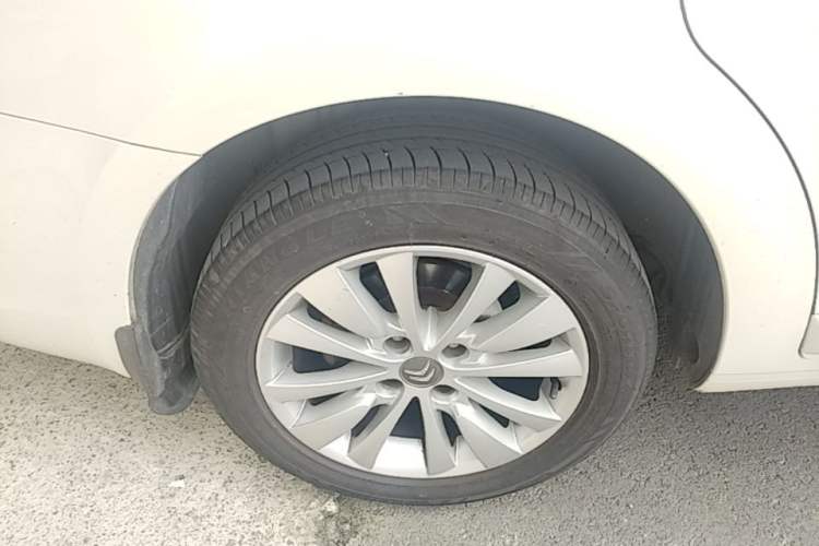 Used Citroen C-Quatre 2013 Sedan 1.6L Automatic Prestige Model Right Rear Wheel Hub
