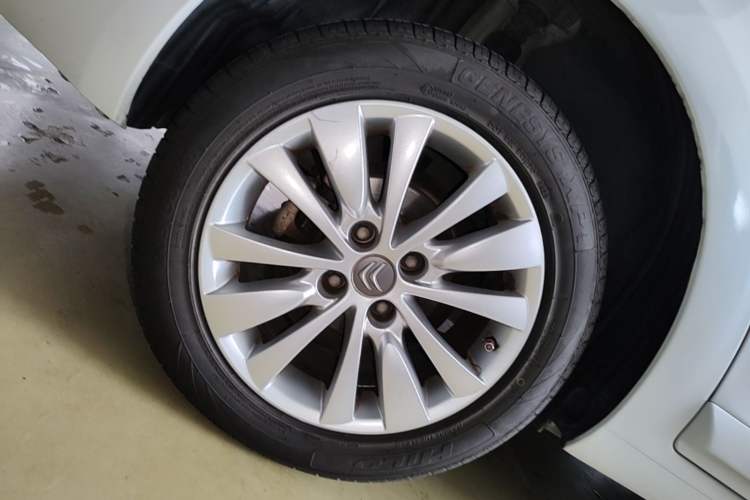 Used Citroen C-Quatre 2013 Sedan 1.6L Automatic Prestige Model Right Rear Wheel Hub