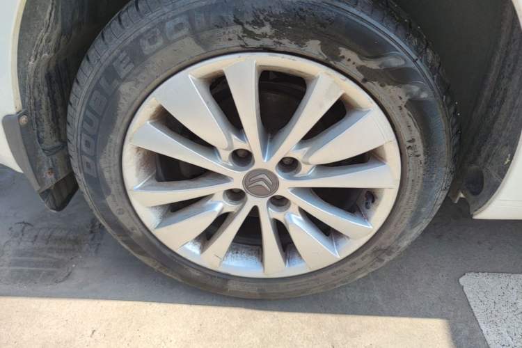 Used Citroen C-Quatre 2013 Sedan 1.6L Automatic Prestige Model Right Rear Wheel Hub