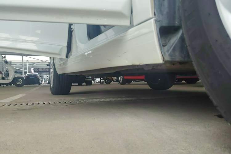 Used Citroen C-Quatre 2013 Sedan 1.6L Automatic Prestige Model Right Side Sill