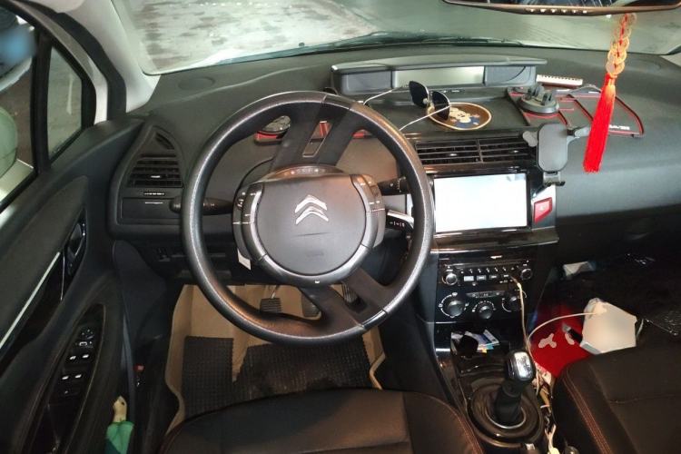 Used Citroen C-Quatre 2013 Sedan 1.6L Manual - Prestige Model Steering Wheel