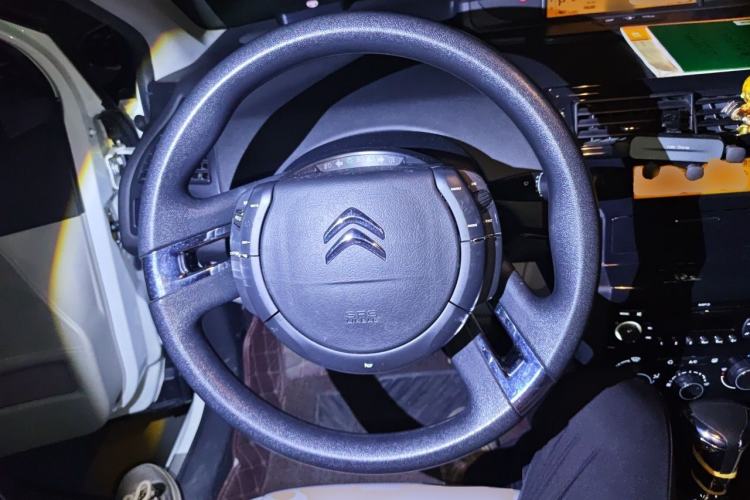 Used Citroen C-Quatre 2013 Sedan 1.6L Automatic Prestige Model Steering Wheel