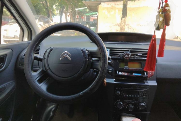 Used Citroen C-Quatre 2013 1.6L Manual Prestige CNG Model Steering Wheel