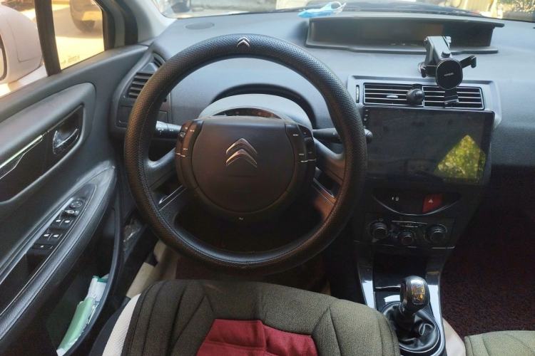 Used Citroen C-Quatre 2013 1.6L Manual Prestige CNG Model Steering Wheel
