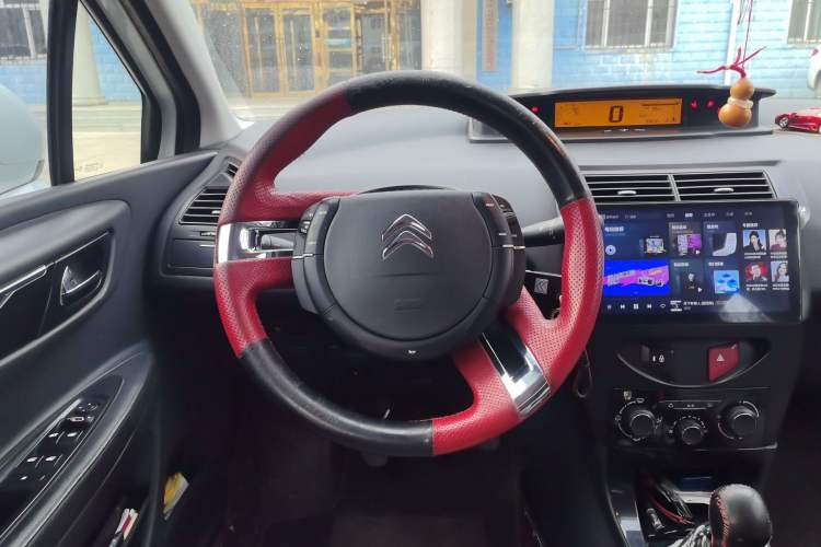 Used Citroen C-Quatre 2013 1.6L Manual Prestige CNG Model Steering Wheel