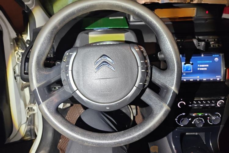 Used Citroen C-Quatre 2013 1.6L Manual Prestige CNG Model Steering Wheel