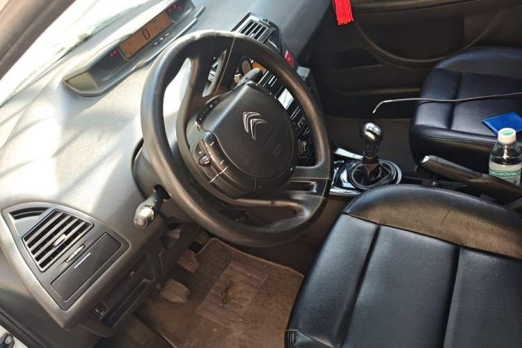 Used Citroen C-Quatre 2013 Sedan 1.6L Manual - Prestige Model Steering Wheel