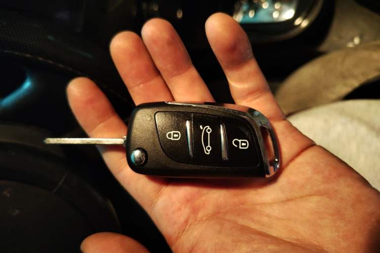 Used Citroen C-Quatre 2013 Sedan 1.6L Automatic Prestige Model Vehicle Key