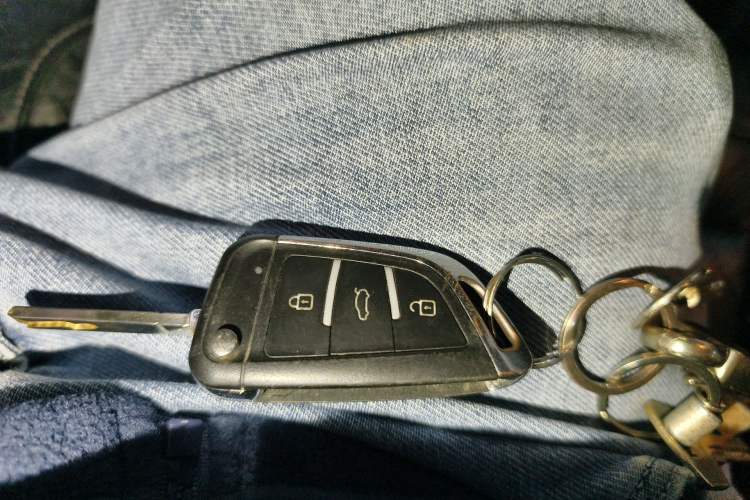 Used Citroen C-Quatre 2013 Hatchback 1.6L Automatic LeShang Model Vehicle Key