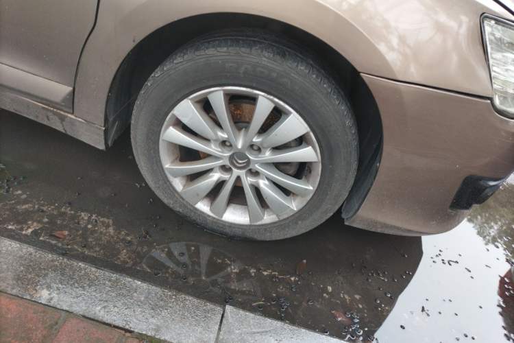 Used Citroen C-Quatre 2013 Sedan 1.6L Automatic Prestige Model Right Front Wheel Hub