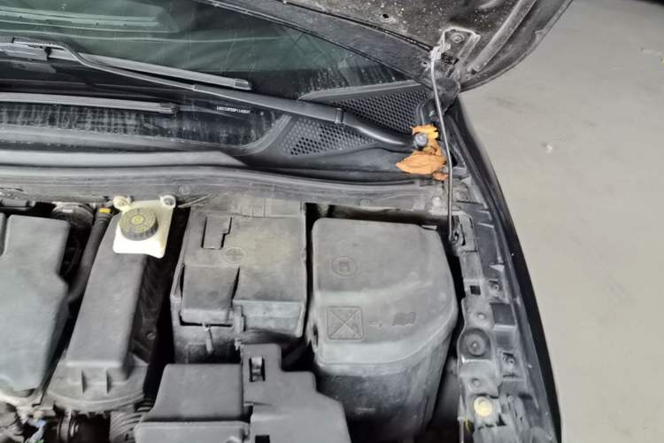 Used Citroen C-Quatre 2014 1.6L Manual Car Connectivity Edition Engine Bay Left