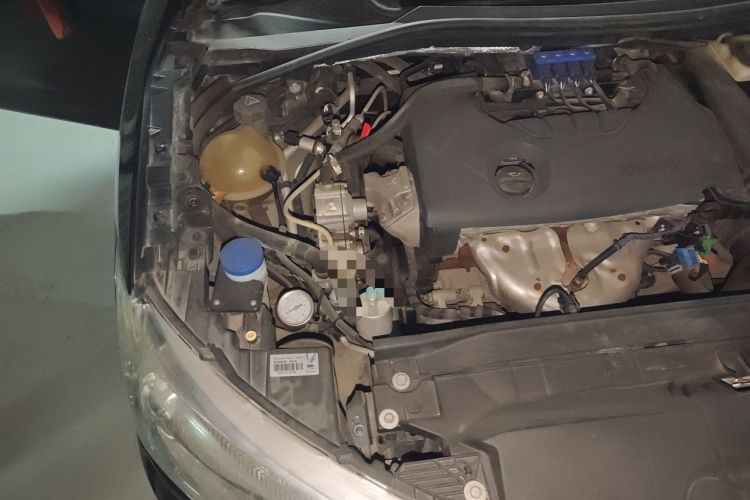 Used Citroen C-Quatre 2014 VTS Version 1.6L Manual Enjoyment Model Engine Bay Right