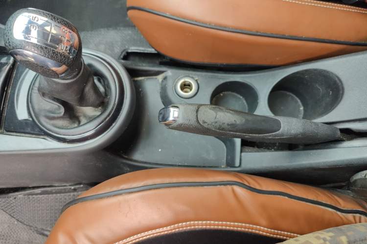 Used Citroen C-Quatre 2014 1.6L Manual Car Connectivity Edition Gear Lever