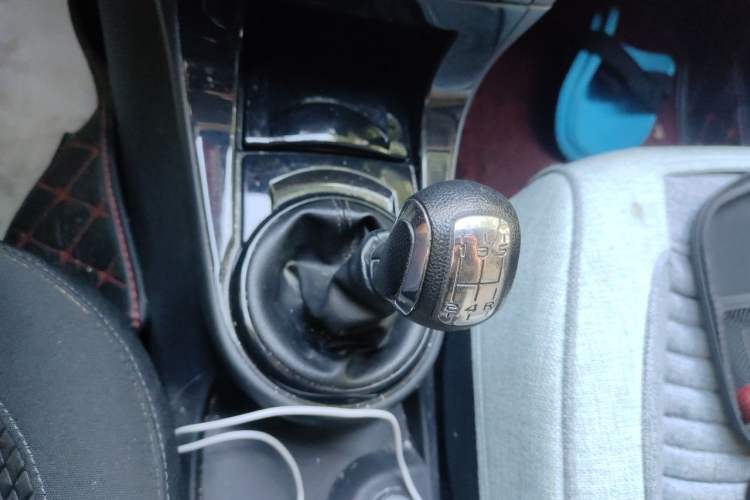 Used Citroen C-Quatre 2014 VTS Version 1.6L Manual - Premium Model Gear Lever