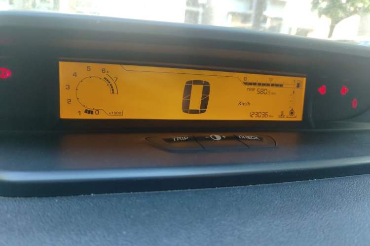 Used Citroen C-Quatre 2014 VTS Version 1.6L Manual - Premium Model Instrument Cluster