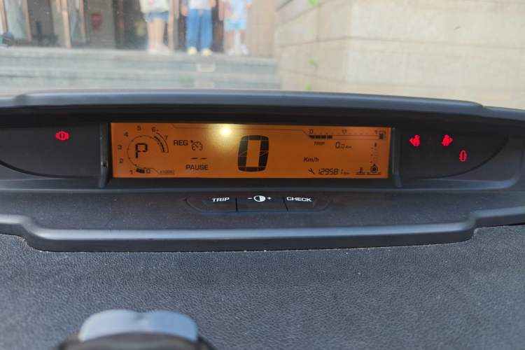 Used Citroen C-Quatre 2014 VTS Version 1.6L Automatic Prestige Model Instrument Cluster