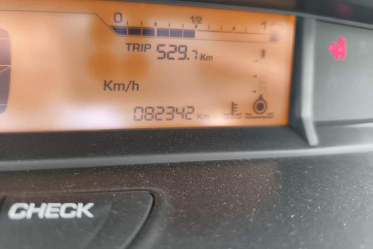 Used Citroen C-Quatre  Odometer Close Up