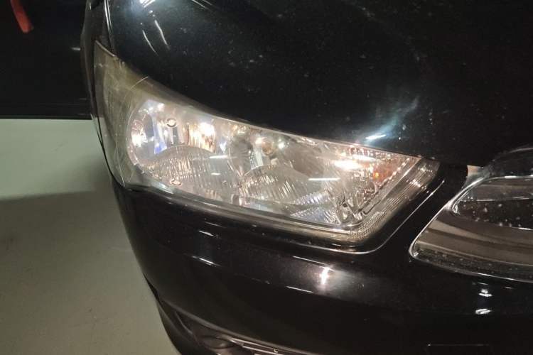 Used Citroen C-Quatre 2014 VTS Version 1.6L Manual Enjoyment Model Right Front Headlight