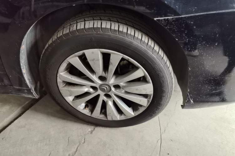 Used Citroen C-Quatre 2014 1.6L Manual Car Connectivity Edition Right Front Wheel Hub