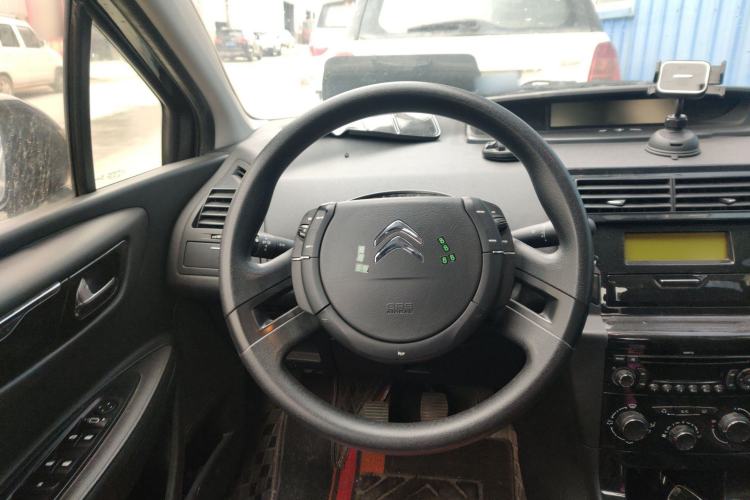 Used Citroen C-Quatre 2014 VTS Version 1.6L Manual - Premium Model Steering Wheel