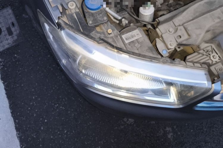 Used Citroen C-Quatre 2014 VTS Version 1.6L Manual - Premium Model Right Front Headlight