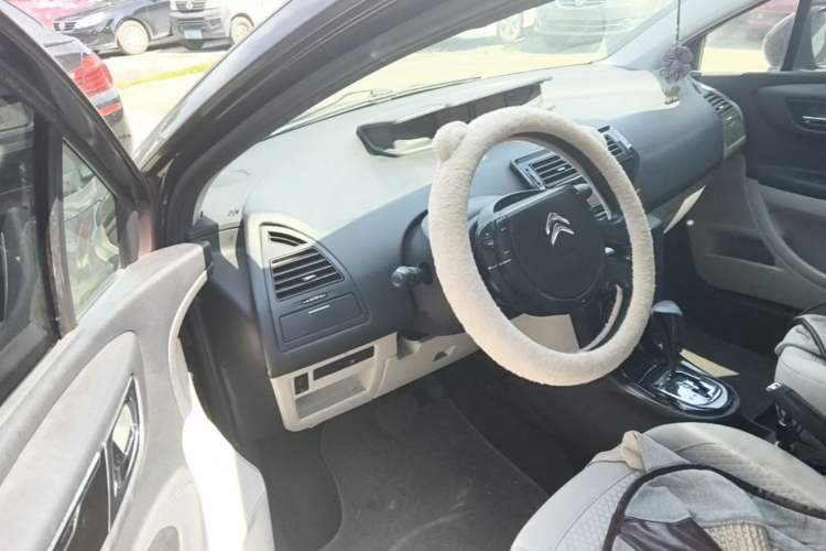 Used Citroen C-Quatre 2014 VTS Version 1.6L Automatic Prestige Model Driver Seat